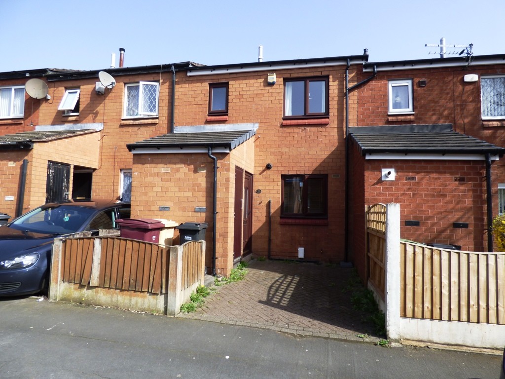 Bashall Street, Heaton, Bolton Manhattan Estates